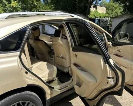 Желтый Лексус РХ, объемом двигателя 3.5 л и пробегом 290 тыс. км за 16399 $, фото 7 на Automoto.ua