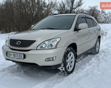 Желтый Лексус РХ, объемом двигателя 3.46 л и пробегом 160 тыс. км за 11300 $, фото 1 на Automoto.ua