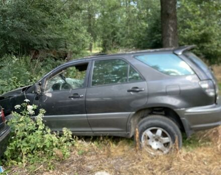 Серый Лексус РХ, объемом двигателя 3 л и пробегом 370 тыс. км за 1800 $, фото 1 на Automoto.ua