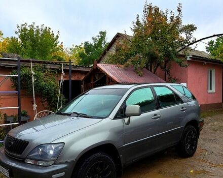 Серый Лексус РХ, объемом двигателя 3 л и пробегом 208 тыс. км за 4000 $, фото 1 на Automoto.ua