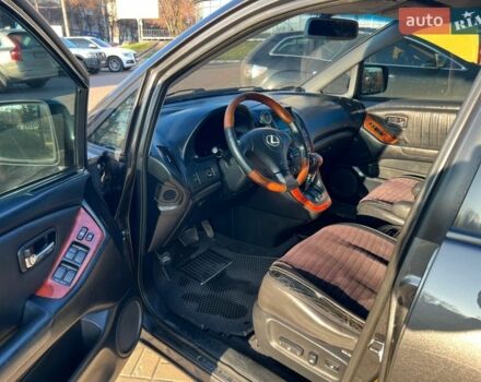 Серый Лексус РХ, объемом двигателя 3 л и пробегом 375 тыс. км за 7000 $, фото 13 на Automoto.ua