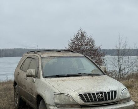 Серый Лексус РХ, объемом двигателя 3 л и пробегом 350 тыс. км за 4400 $, фото 1 на Automoto.ua