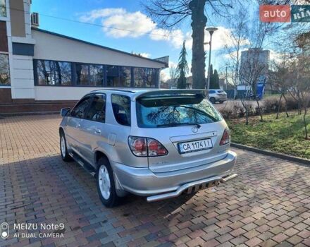 Серый Лексус РХ, объемом двигателя 3 л и пробегом 321 тыс. км за 8500 $, фото 17 на Automoto.ua