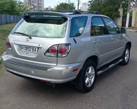 Лексус РХ 2002 в Черноморске (Ильичевске) на Automoto.ua Серый Лексус РХ, объемом двигателя 3 л и пробегом 294 тыс. км за 5700 $, фото 1 на Automoto.ua