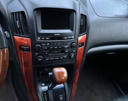 Серый Лексус РХ, объемом двигателя 3 л и пробегом 178 тыс. км за 4628 $, фото 7 на Automoto.ua