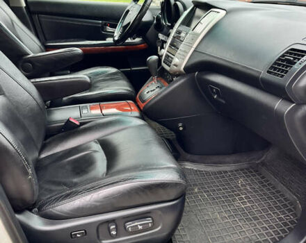 Серый Лексус РХ, объемом двигателя 3 л и пробегом 234 тыс. км за 8600 $, фото 13 на Automoto.ua