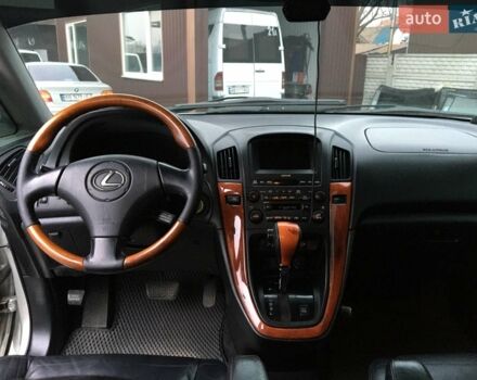 Сірий Лексус РХ, об'ємом двигуна 3 л та пробігом 242 тис. км за 11000 $, фото 6 на Automoto.ua