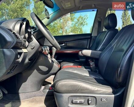 Серый Лексус РХ, объемом двигателя 3 л и пробегом 261 тыс. км за 8700 $, фото 12 на Automoto.ua