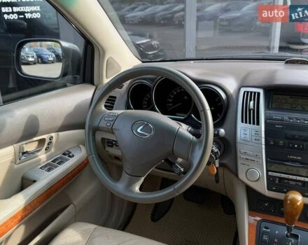 Сірий Лексус РХ, об'ємом двигуна 3 л та пробігом 246 тис. км за 8490 $, фото 28 на Automoto.ua