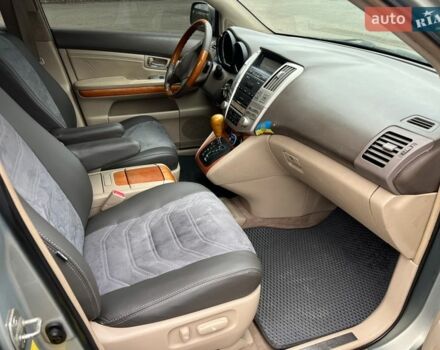 Серый Лексус РХ, объемом двигателя 3.3 л и пробегом 243 тыс. км за 7999 $, фото 7 на Automoto.ua