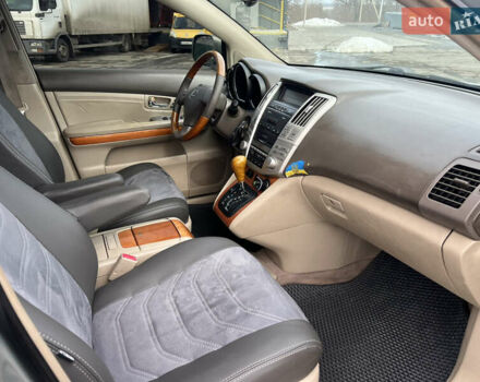 Серый Лексус РХ, объемом двигателя 3.3 л и пробегом 240 тыс. км за 8500 $, фото 7 на Automoto.ua