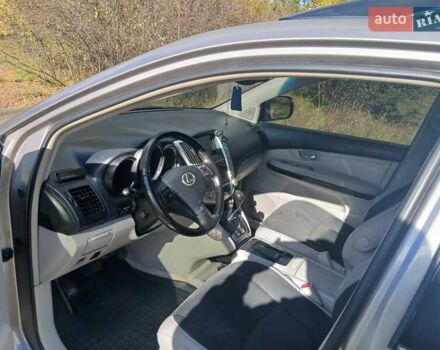 Лексус РХ 2005 в Белой Церкве на Automoto.ua Серый Лексус РХ, объемом двигателя 3.3 л и пробегом 250 тыс. км за 10200 $, фото 2 на Automoto.ua