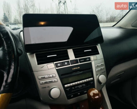 Серый Лексус РХ, объемом двигателя 3.3 л и пробегом 180 тыс. км за 9500 $, фото 25 на Automoto.ua