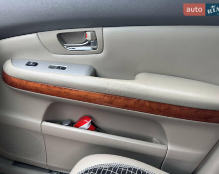 Серый Лексус РХ, объемом двигателя 3.31 л и пробегом 221 тыс. км за 9500 $, фото 10 на Automoto.ua