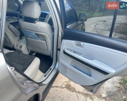 Лексус РХ 2005 в Белой Церкве на Automoto.ua Серый Лексус РХ, объемом двигателя 3.3 л и пробегом 250 тыс. км за 10200 $, фото 3 на Automoto.ua