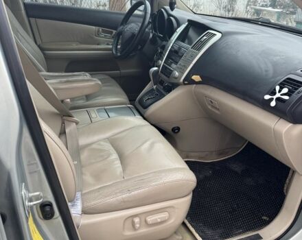 Серый Лексус РХ, объемом двигателя 3.3 л и пробегом 249 тыс. км за 9500 $, фото 4 на Automoto.ua