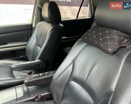 Лексус РХ 2005 в Белой Церкве на Automoto.ua Серый Лексус РХ, объемом двигателя 3.31 л и пробегом 281 тыс. км за 10300 $, фото 15 на Automoto.ua