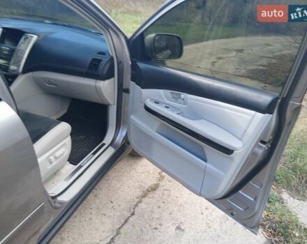 Лексус РХ 2005 в Белой Церкве на Automoto.ua Серый Лексус РХ, объемом двигателя 3.3 л и пробегом 250 тыс. км за 10200 $, фото 4 на Automoto.ua