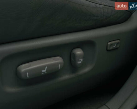 Серый Лексус РХ, объемом двигателя 3.3 л и пробегом 180 тыс. км за 9500 $, фото 26 на Automoto.ua