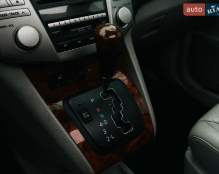 Серый Лексус РХ, объемом двигателя 3.3 л и пробегом 180 тыс. км за 9500 $, фото 24 на Automoto.ua