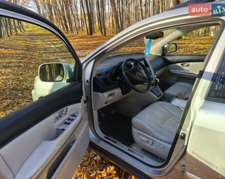 Серый Лексус РХ, объемом двигателя 3.3 л и пробегом 280 тыс. км за 10000 $, фото 3 на Automoto.ua