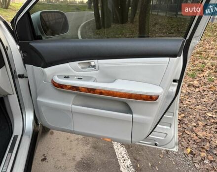 Серый Лексус РХ, объемом двигателя 3.5 л и пробегом 183 тыс. км за 11500 $, фото 12 на Automoto.ua