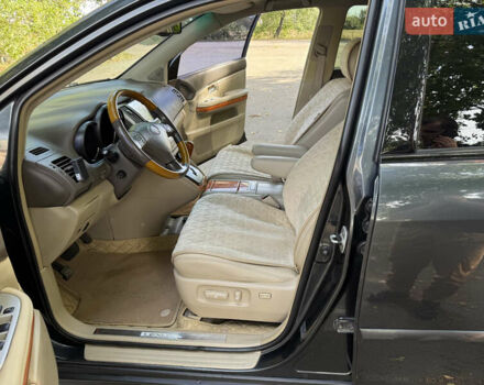 Лексус РХ 2007 в Киеве на Automoto.ua Серый Лексус РХ, объемом двигателя 3.46 л и пробегом 150 тыс. км за 12200 $, фото 14 на Automoto.ua