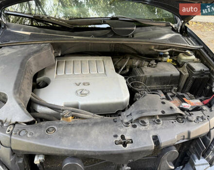 Лексус РХ 2007 в Киеве на Automoto.ua Серый Лексус РХ, объемом двигателя 3.46 л и пробегом 150 тыс. км за 12200 $, фото 17 на Automoto.ua