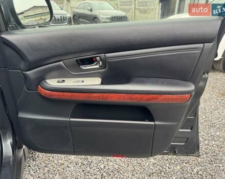 Серый Лексус РХ, объемом двигателя 3.46 л и пробегом 233 тыс. км за 10500 $, фото 75 на Automoto.ua