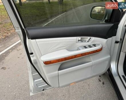 Серый Лексус РХ, объемом двигателя 3.5 л и пробегом 183 тыс. км за 11500 $, фото 16 на Automoto.ua