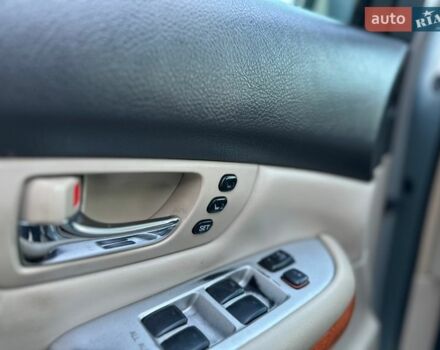 Серый Лексус РХ, объемом двигателя 3.3 л и пробегом 306 тыс. км за 13500 $, фото 23 на Automoto.ua