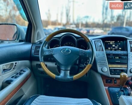 Серый Лексус РХ, объемом двигателя 3.3 л и пробегом 306 тыс. км за 13500 $, фото 18 на Automoto.ua