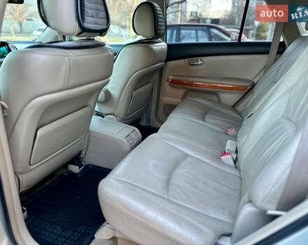 Серый Лексус РХ, объемом двигателя 3.3 л и пробегом 306 тыс. км за 13500 $, фото 12 на Automoto.ua
