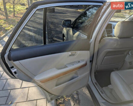 Сірий Лексус РХ, об'ємом двигуна 3.3 л та пробігом 226 тис. км за 11800 $, фото 12 на Automoto.ua