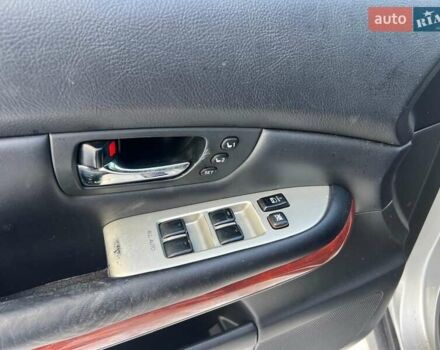 Сірий Лексус РХ, об'ємом двигуна 3.3 л та пробігом 179 тис. км за 7800 $, фото 6 на Automoto.ua