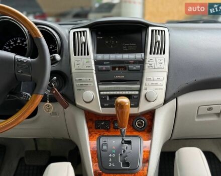 Сірий Лексус РХ, об'ємом двигуна 3.46 л та пробігом 267 тис. км за 11999 $, фото 25 на Automoto.ua