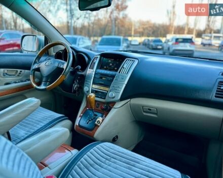 Серый Лексус РХ, объемом двигателя 3.3 л и пробегом 306 тыс. км за 13500 $, фото 16 на Automoto.ua