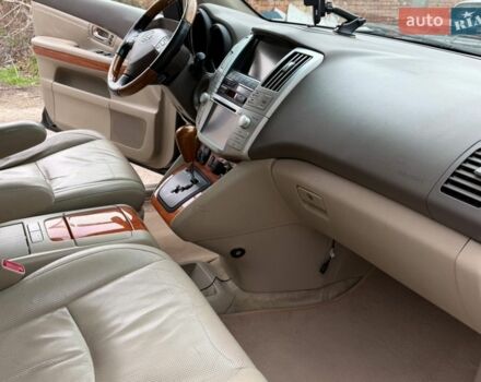 Серый Лексус РХ, объемом двигателя 3.46 л и пробегом 228 тыс. км за 12700 $, фото 63 на Automoto.ua