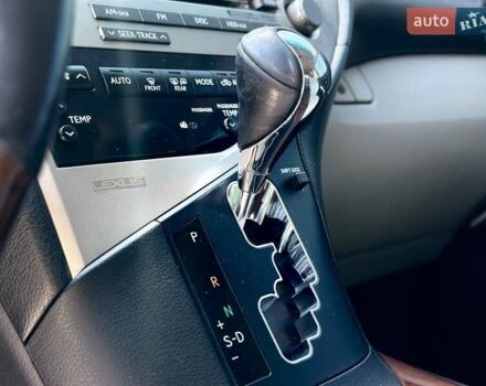 Лексус РХ 2009 в Одессе на Automoto.ua Серый Лексус РХ, объемом двигателя 3.46 л и пробегом 379 тыс. км за 19000 $, фото 23 на Automoto.ua