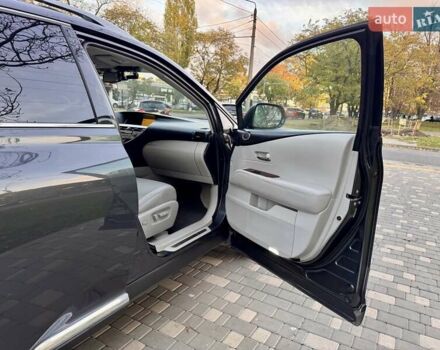 Лексус РХ 2010 в Одессе на Automoto.ua Серый Лексус РХ, объемом двигателя 3.46 л и пробегом 197 тыс. км за 13999 $, фото 53 на Automoto.ua