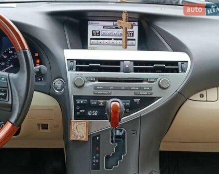 Сірий Лексус РХ, об'ємом двигуна 3.5 л та пробігом 133 тис. км за 16690 $, фото 16 на Automoto.ua