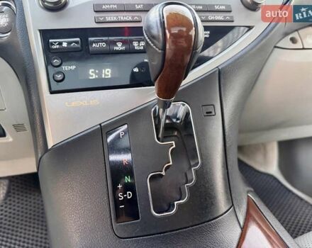 Лексус РХ 2010 в Одессе на Automoto.ua Серый Лексус РХ, объемом двигателя 3.46 л и пробегом 197 тыс. км за 13999 $, фото 56 на Automoto.ua