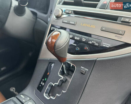 Серый Лексус РХ, объемом двигателя 3.46 л и пробегом 142 тыс. км за 23500 $, фото 17 на Automoto.ua