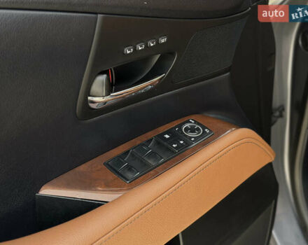 Серый Лексус РХ, объемом двигателя 3.46 л и пробегом 240 тыс. км за 20500 $, фото 31 на Automoto.ua