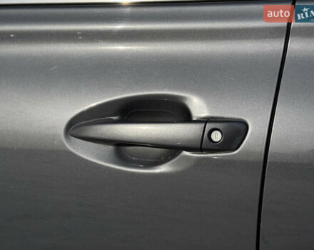 Серый Лексус РХ, объемом двигателя 3.46 л и пробегом 240 тыс. км за 20500 $, фото 29 на Automoto.ua