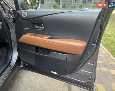 Лексус РХ 2013 в Киеве на Automoto.ua Серый Лексус РХ, объемом двигателя 3.5 л и пробегом 182 тыс. км за 23400 $, фото 39 на Automoto.ua