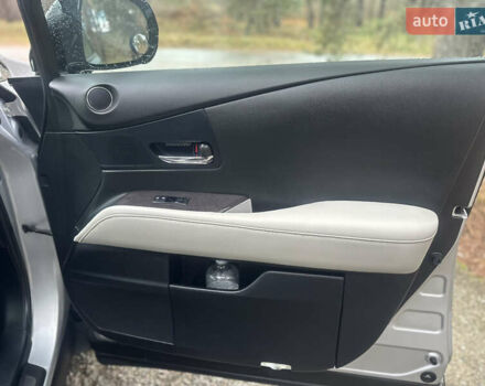 Серый Лексус РХ, объемом двигателя 3.46 л и пробегом 150 тыс. км за 18900 $, фото 14 на Automoto.ua