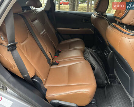 Лексус РХ 2013 в Киеве на Automoto.ua Серый Лексус РХ, объемом двигателя 3.5 л и пробегом 182 тыс. км за 23400 $, фото 49 на Automoto.ua