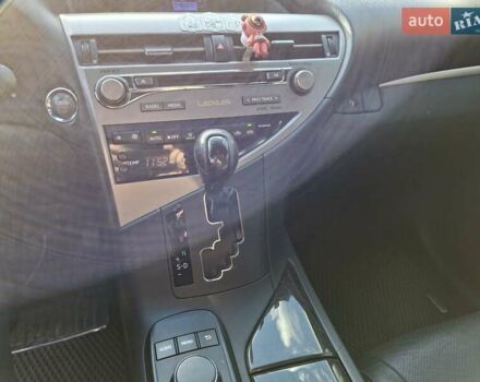 Серый Лексус РХ, объемом двигателя 3 л и пробегом 265 тыс. км за 16500 $, фото 14 на Automoto.ua