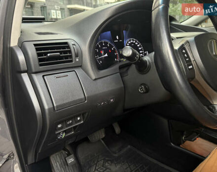 Лексус РХ 2013 в Киеве на Automoto.ua Серый Лексус РХ, объемом двигателя 3.5 л и пробегом 182 тыс. км за 23400 $, фото 26 на Automoto.ua